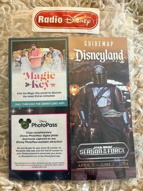 Disneyland Park Guidemap - Star Wars Season of the Force & Radio Disney Sticker